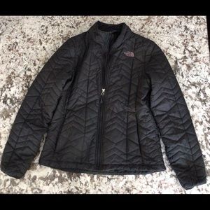 North Face Puffer Jacket Size M Full Zip Packable
